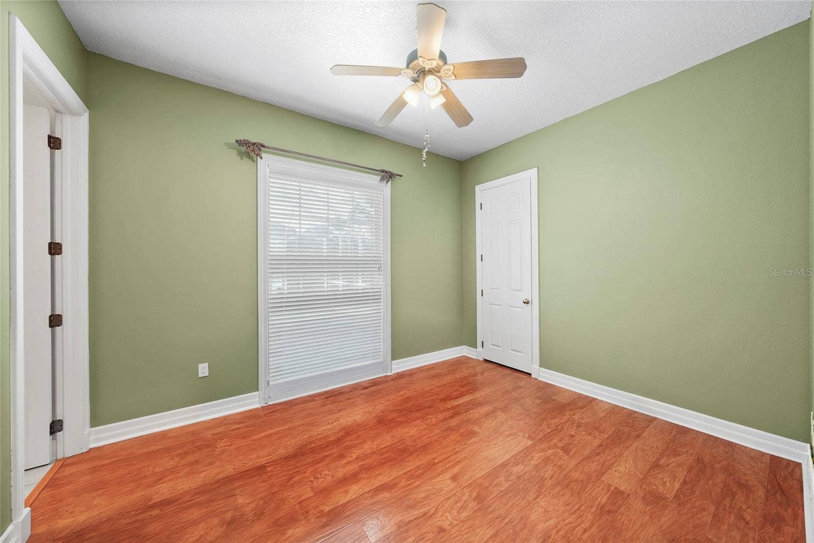 18823 WIMBLEDON CIRCLE, Lutz, FL 33558