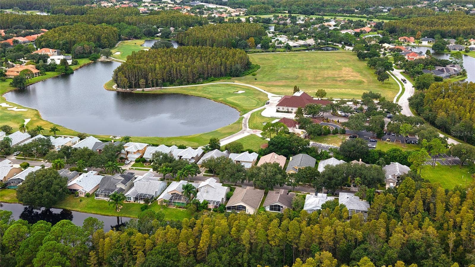 18823 WIMBLEDON CIRCLE, Lutz, FL 33558