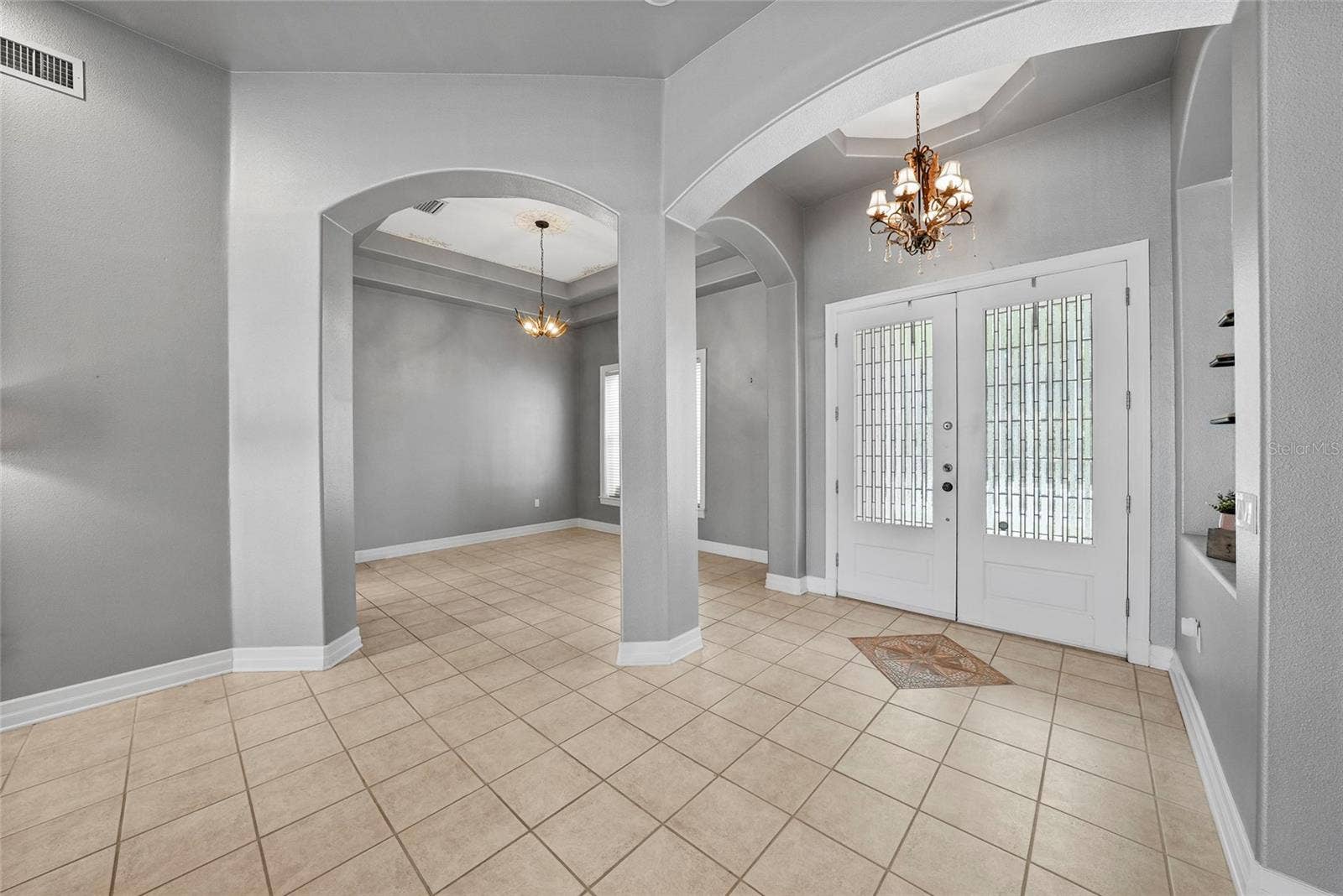 18823 WIMBLEDON CIRCLE, Lutz, FL 33558