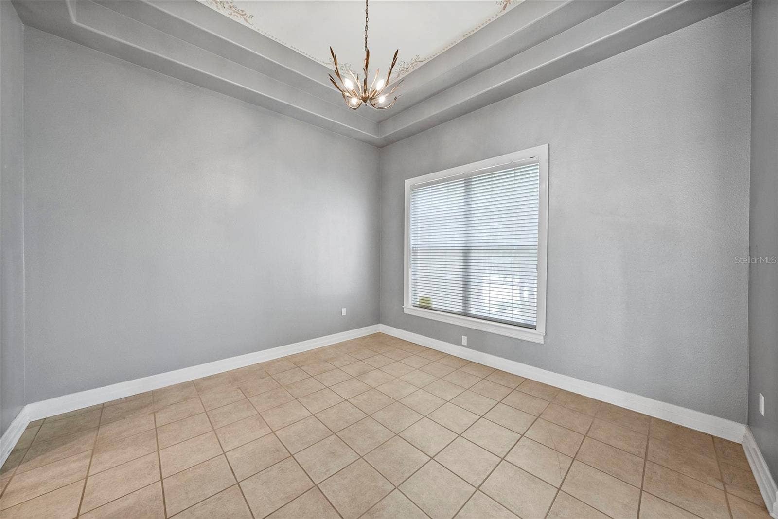 18823 WIMBLEDON CIRCLE, Lutz, FL 33558