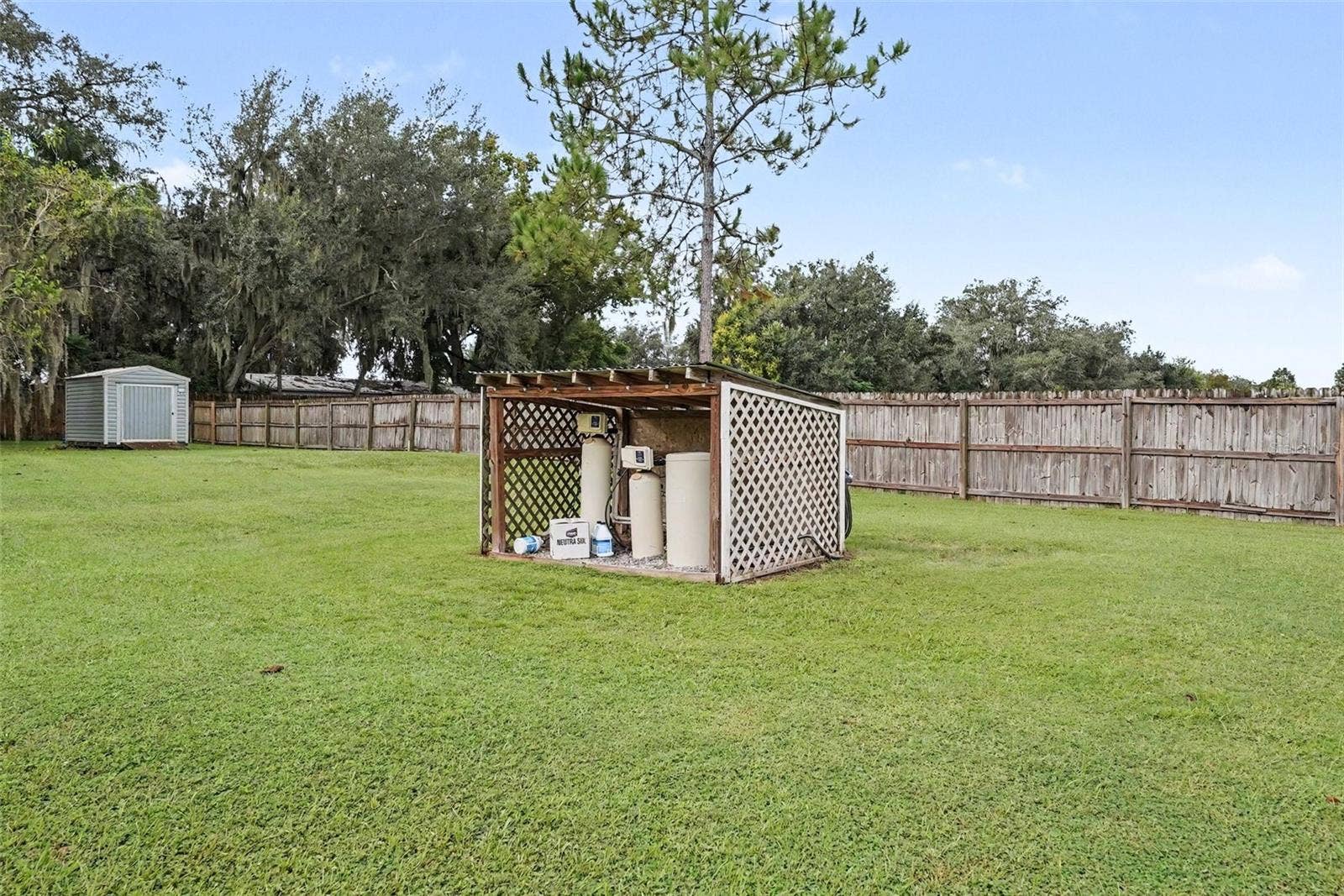 6207 STORCK ACRES LANE, Plant City, FL 33565 6207 STORCK ACRES LANE, Plant City, FL 33565