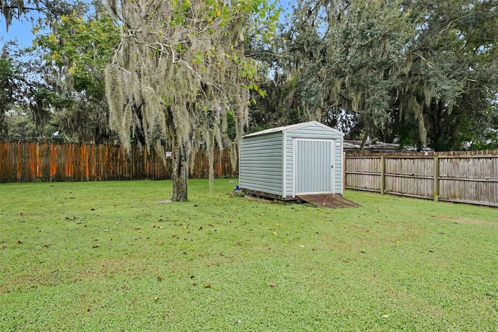 6207 STORCK ACRES LANE, Plant City, FL 33565 6207 STORCK ACRES LANE, Plant City, FL 33565