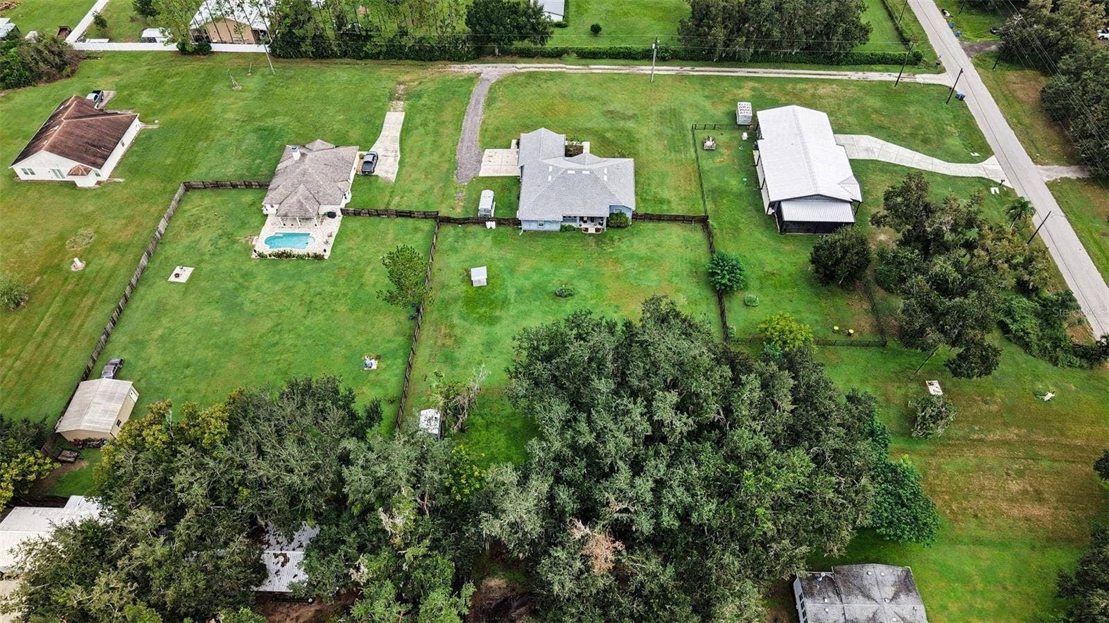 6207 STORCK ACRES LANE, Plant City, FL 33565 6207 STORCK ACRES LANE, Plant City, FL 33565