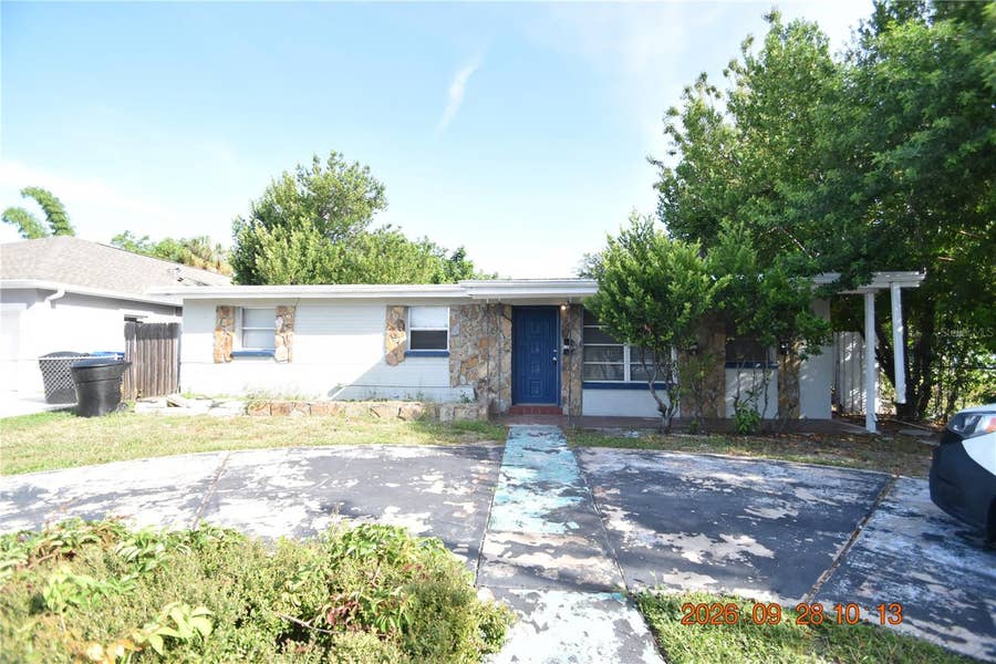 Property photo for 1909 13TH AVENUE S, St Petersburg, FL