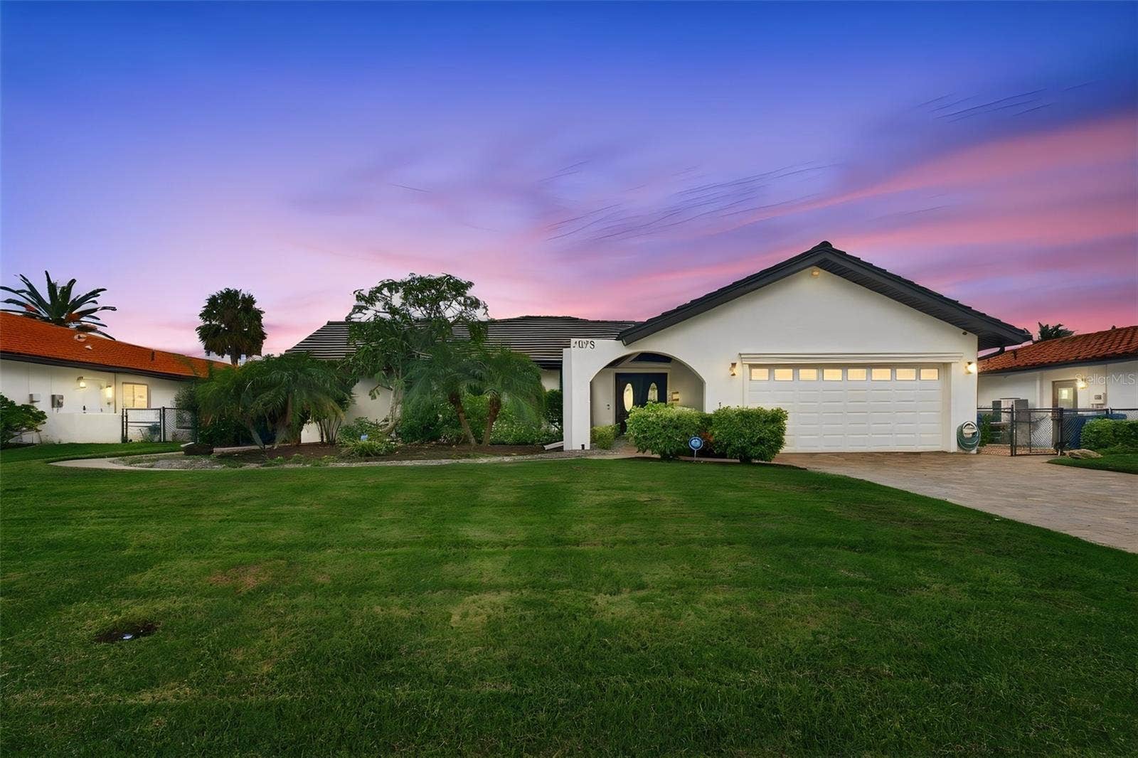 2078 NE MONTANA AVENUE NE, St Petersburg, FL 33703