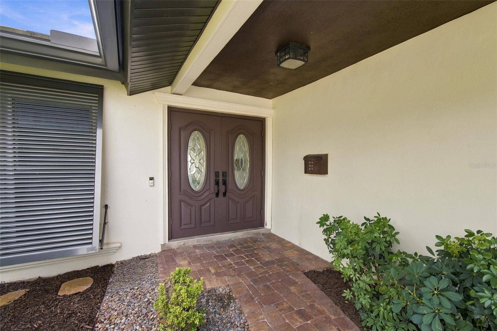 2078 NE MONTANA AVENUE NE, St Petersburg, FL 33703