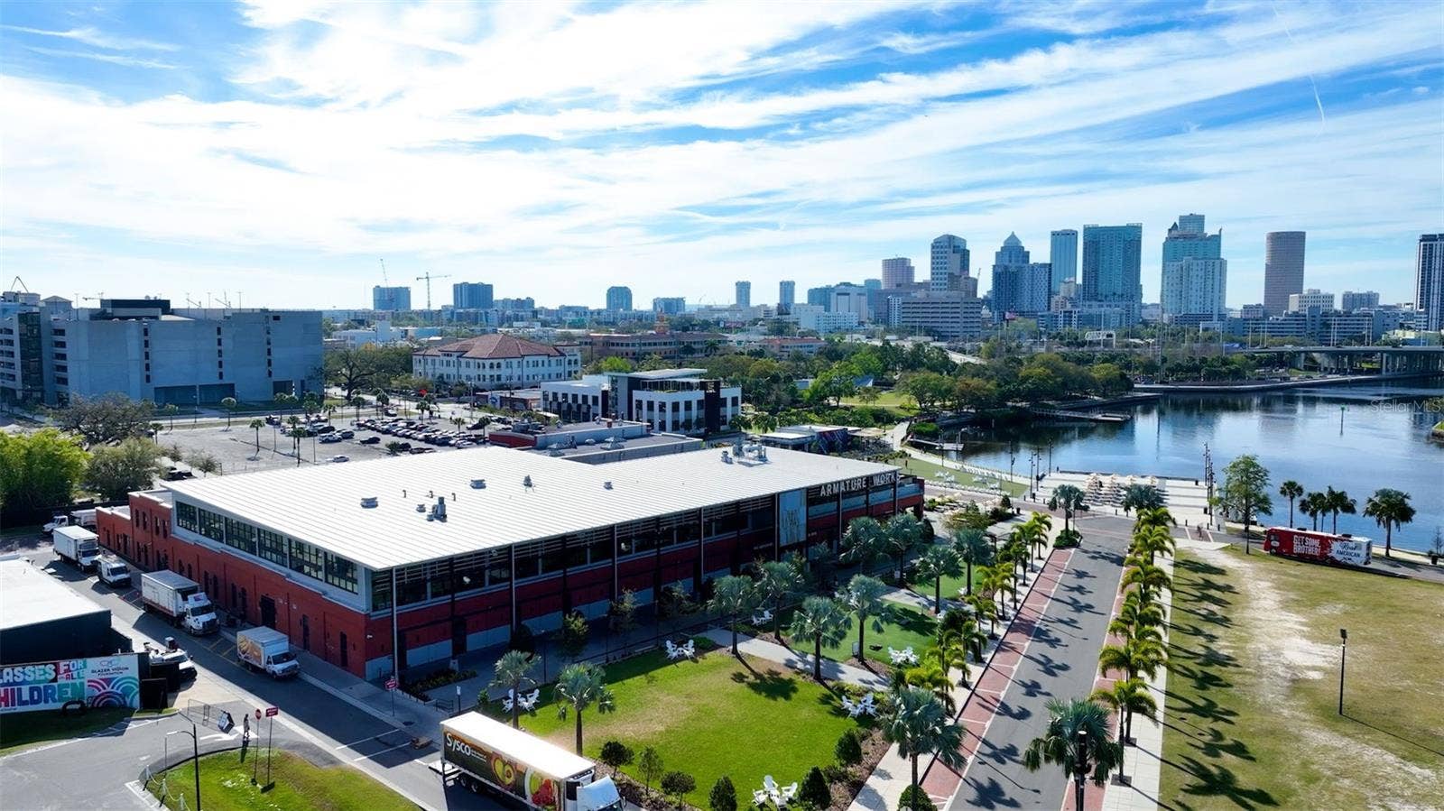 606 and 608 W EUCLID, Tampa, FL 33602 Euclid, Armature Works and Downtown Tampa all within 5 mins of each other.