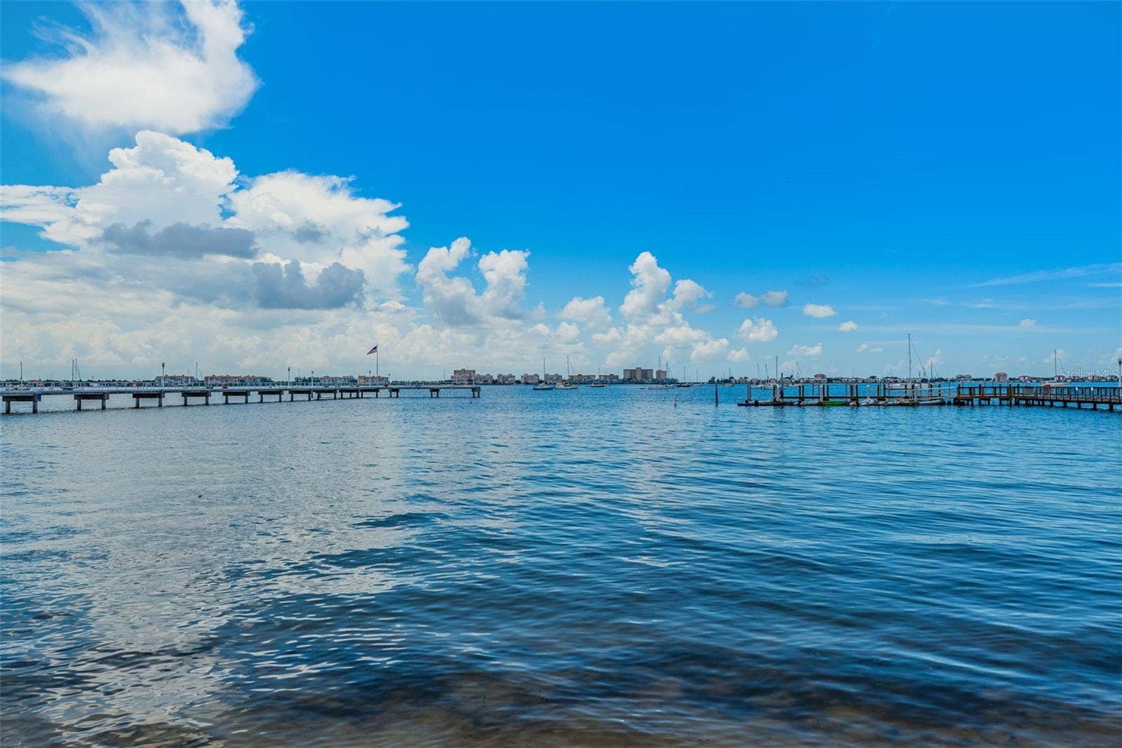 1619 53RD STREET S, Gulfport, FL 33707 1619 53RD STREET S, Gulfport, FL 33707