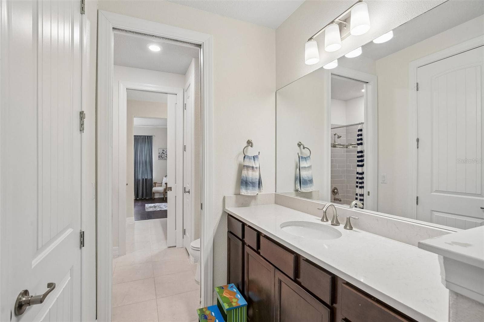 11054 SUNDRIFT DRIVE, Tampa, FL 33647 11054 SUNDRIFT DRIVE, Tampa, FL 33647
