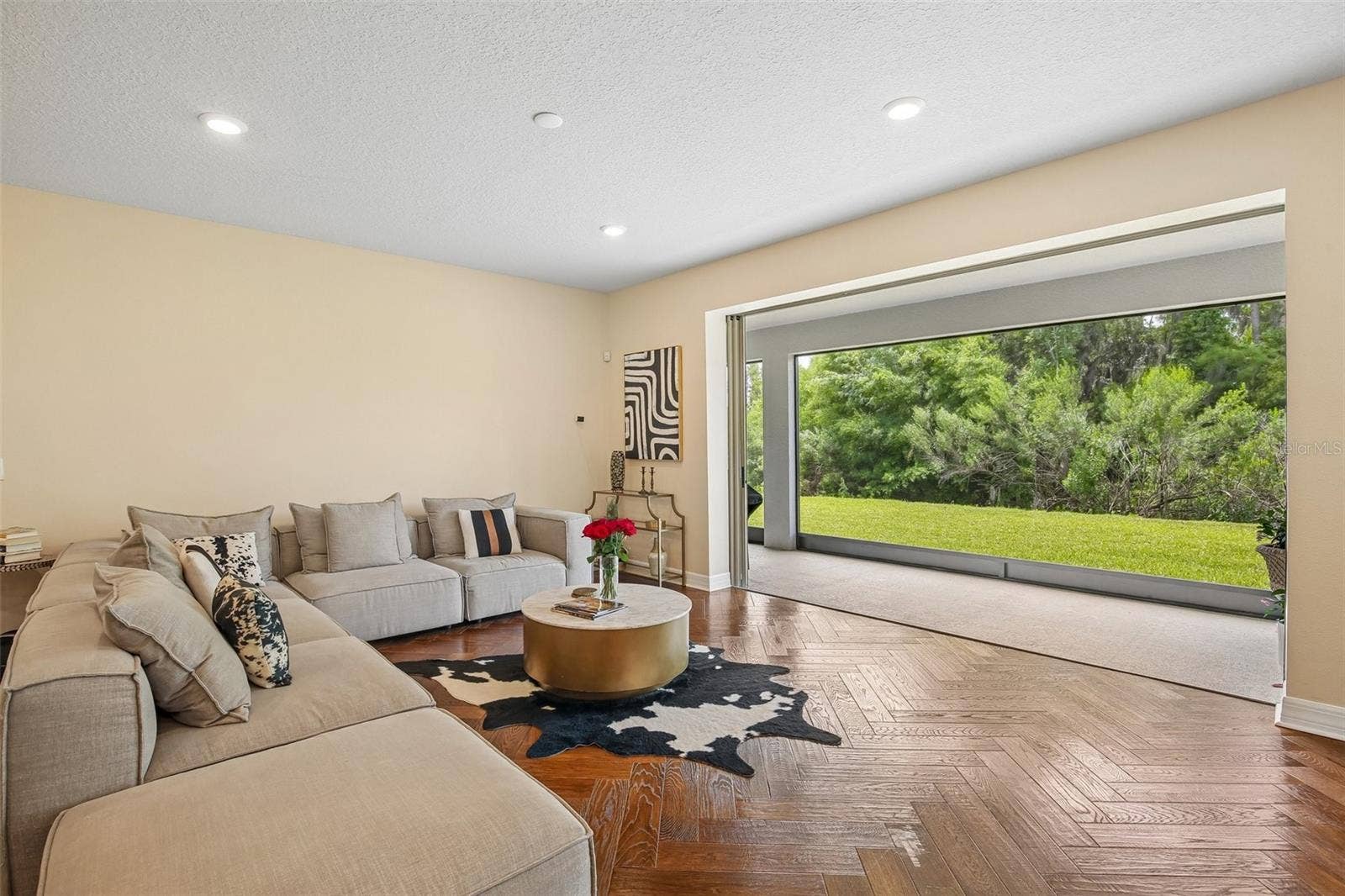 11054 SUNDRIFT DRIVE, Tampa, FL 33647 11054 SUNDRIFT DRIVE, Tampa, FL 33647