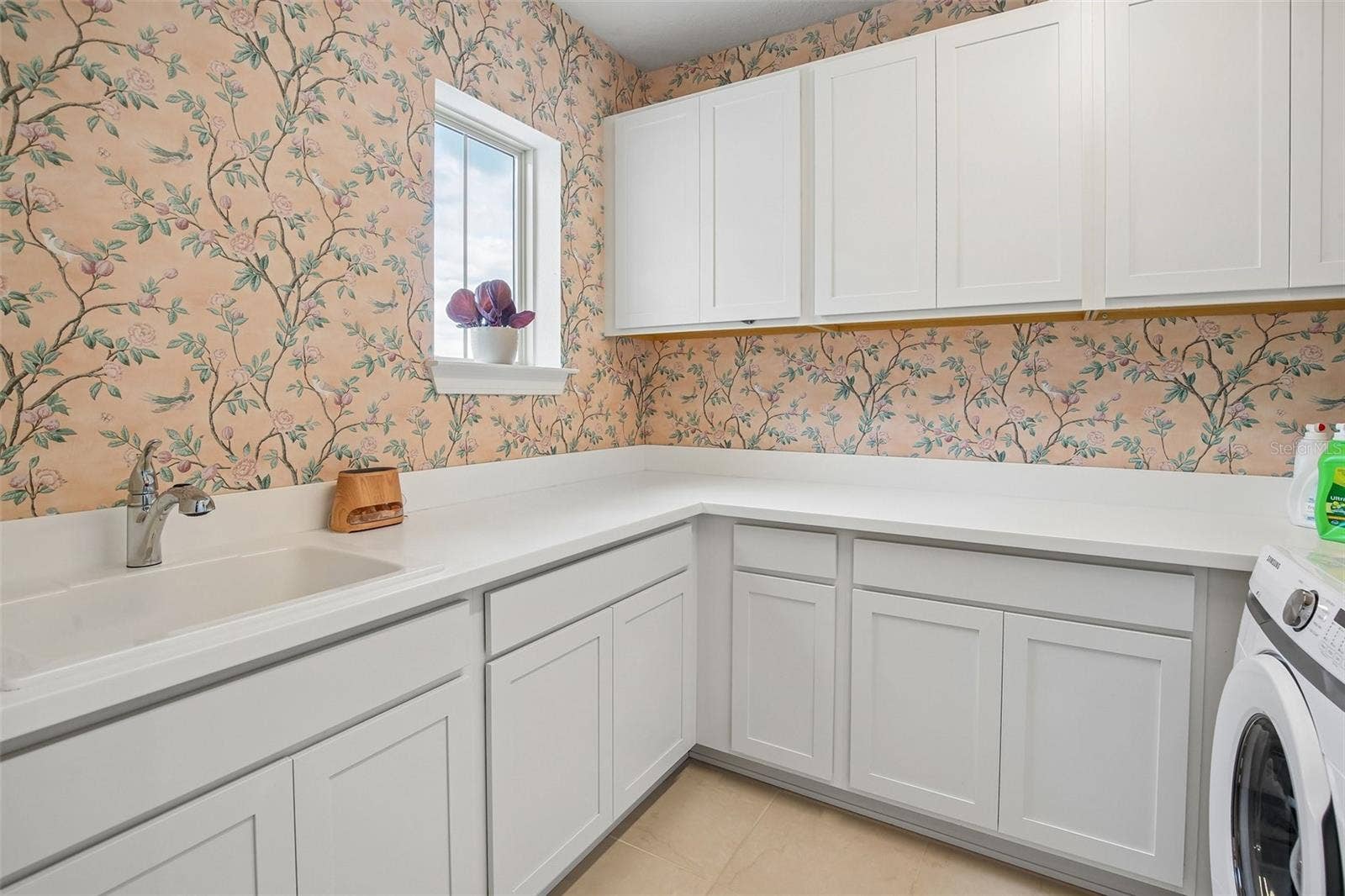 11054 SUNDRIFT DRIVE, Tampa, FL 33647 11054 SUNDRIFT DRIVE, Tampa, FL 33647