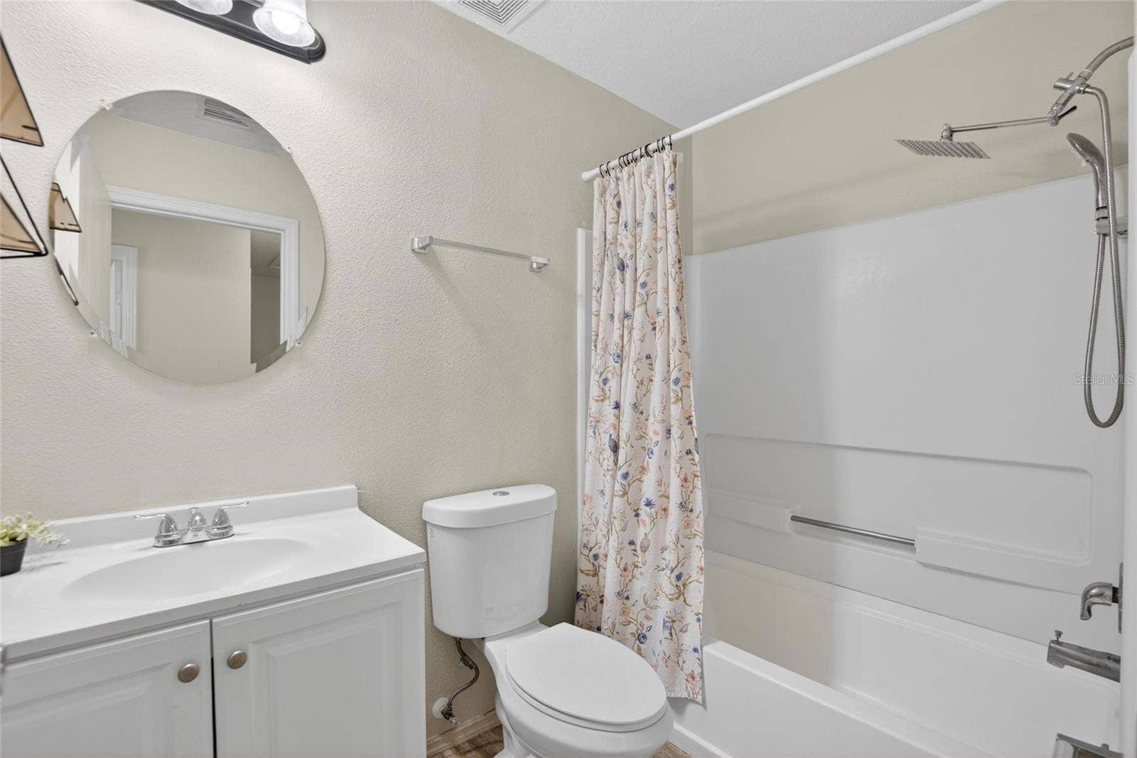 2605 OLEANDER LAKES DRIVE, Brandon, FL 33511 2605 OLEANDER LAKES DRIVE, Brandon, FL 33511