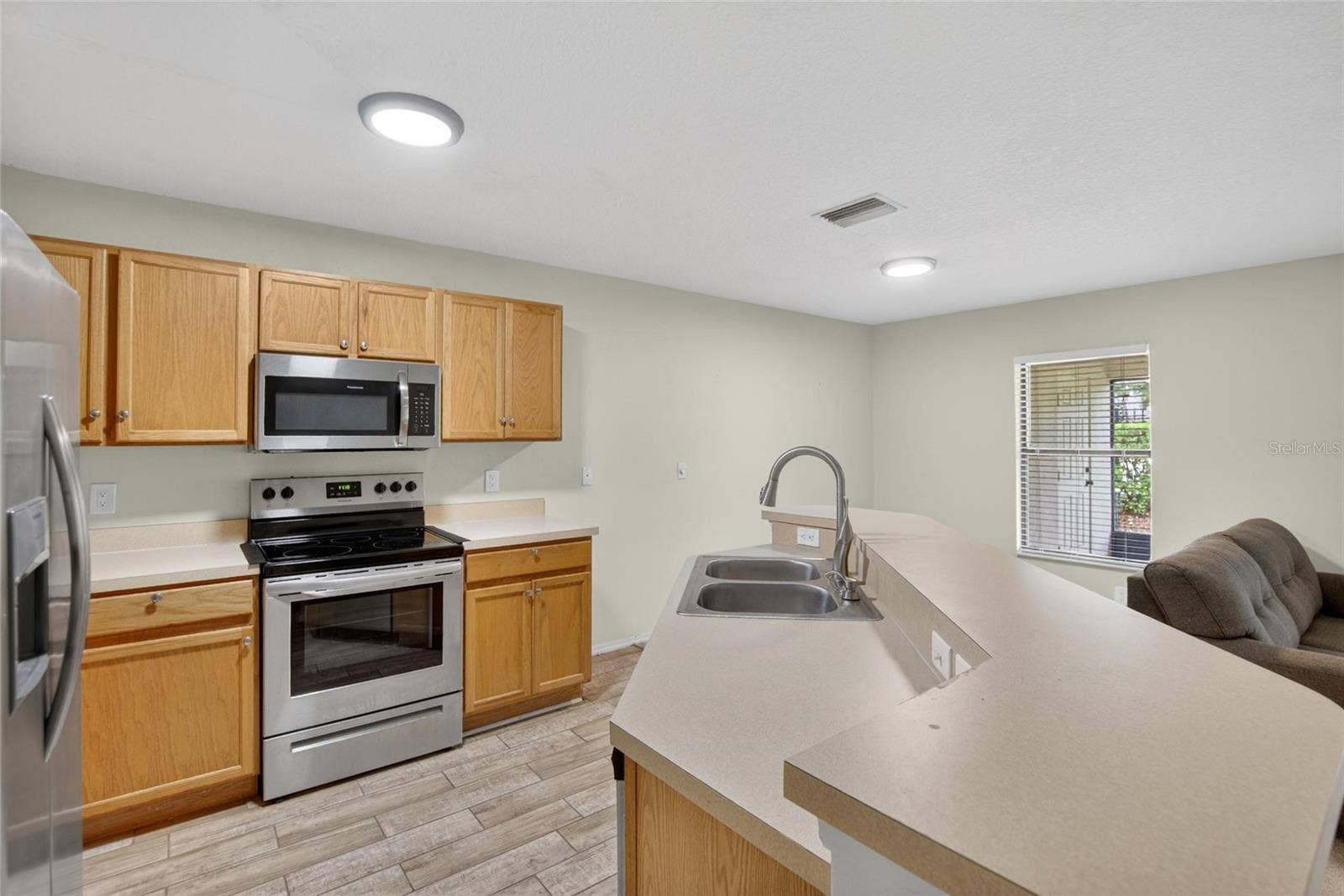 2605 OLEANDER LAKES DRIVE, Brandon, FL 33511 2605 OLEANDER LAKES DRIVE, Brandon, FL 33511