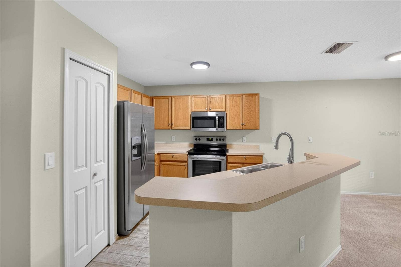 2605 OLEANDER LAKES DRIVE, Brandon, FL 33511 2605 OLEANDER LAKES DRIVE, Brandon, FL 33511