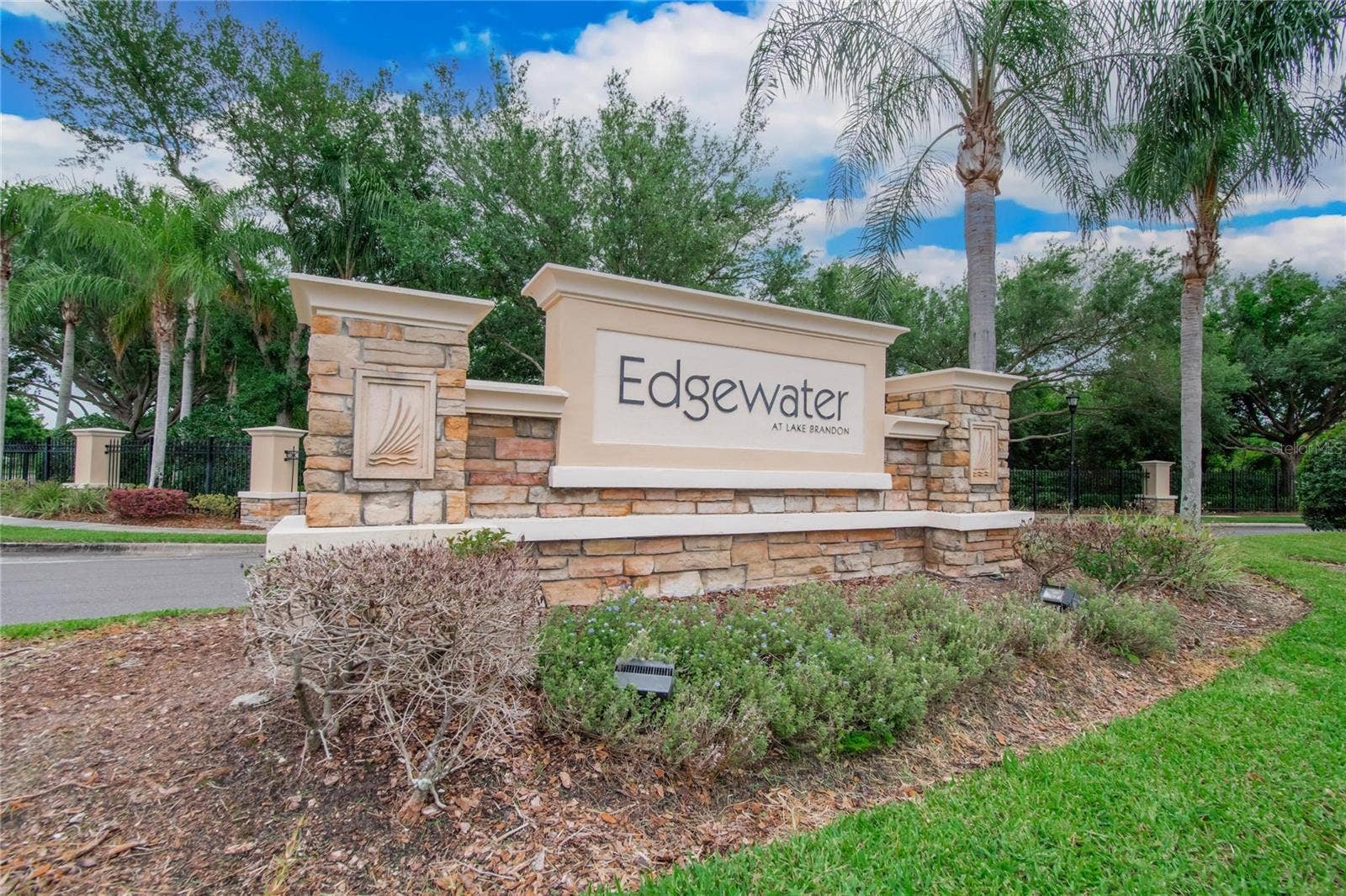 2605 OLEANDER LAKES DRIVE, Brandon, FL 33511 2605 OLEANDER LAKES DRIVE, Brandon, FL 33511