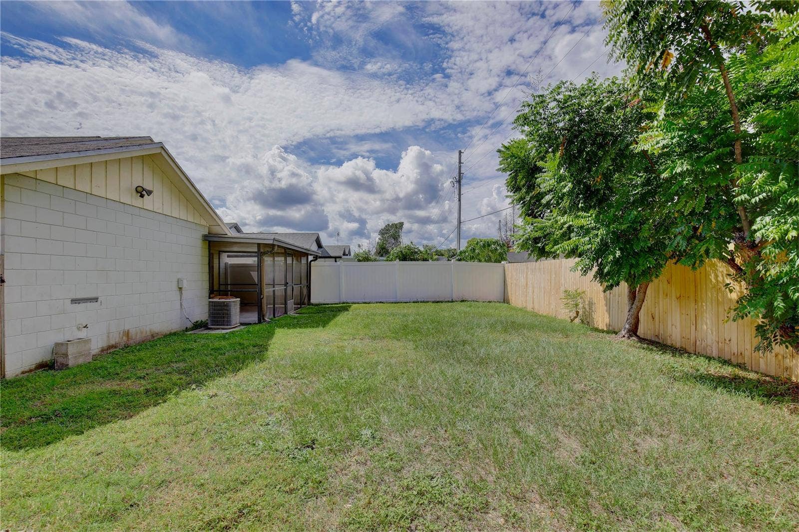 2067 PAPRIKA DRIVE, Orlando, FL 32837 2067 PAPRIKA DRIVE, Orlando, FL 32837