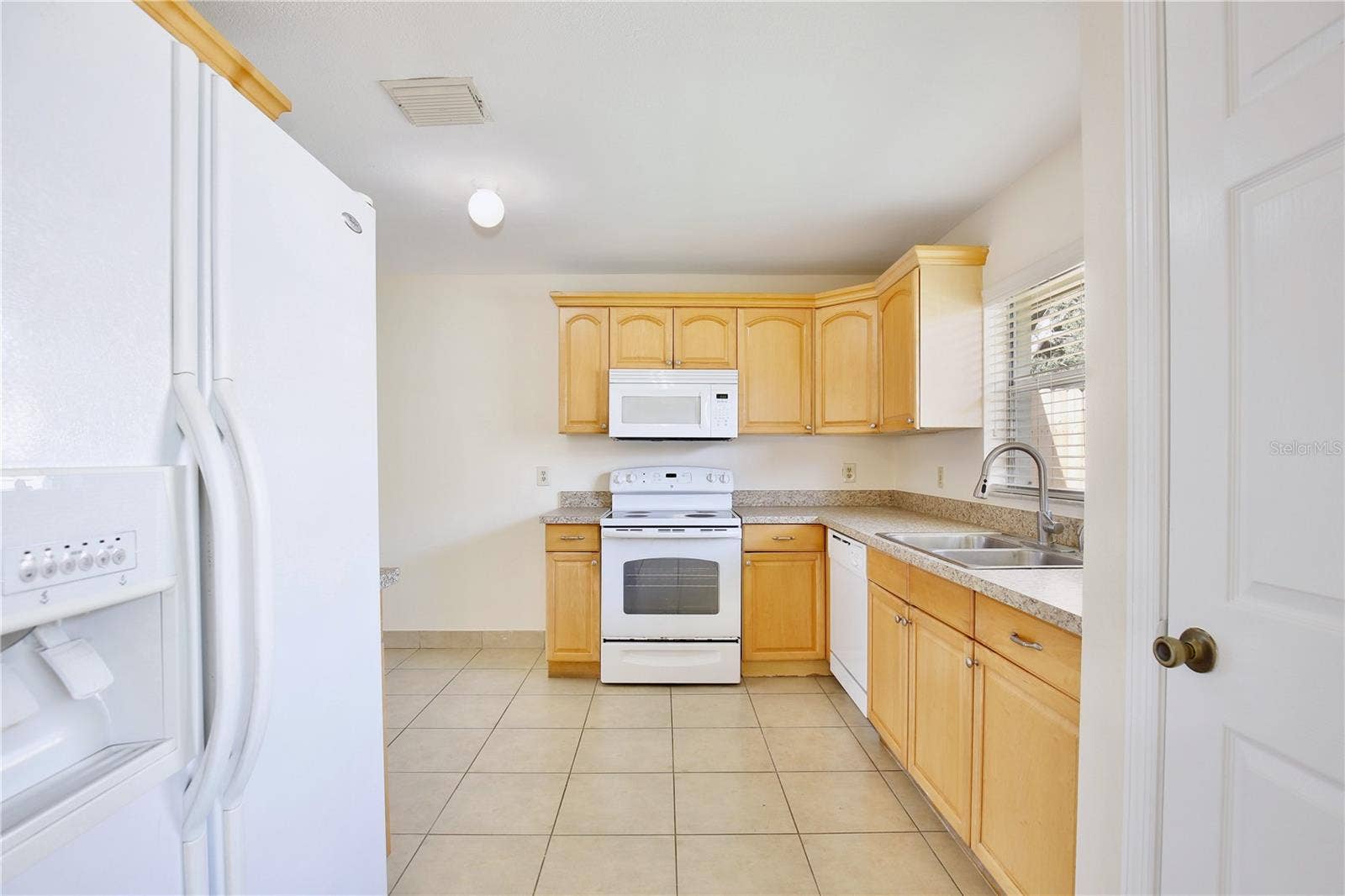 2067 PAPRIKA DRIVE, Orlando, FL 32837 2067 PAPRIKA DRIVE, Orlando, FL 32837