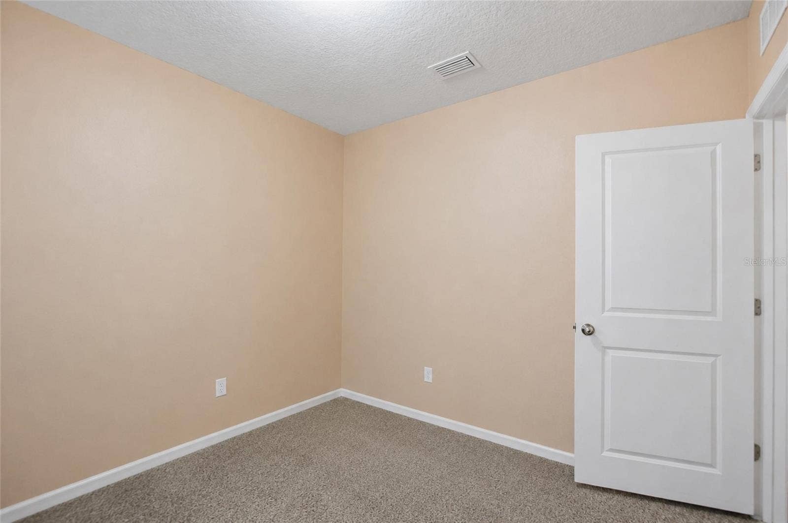 8204 PELICAN REED CIRCLE, Wesley Chapel, FL 33545
