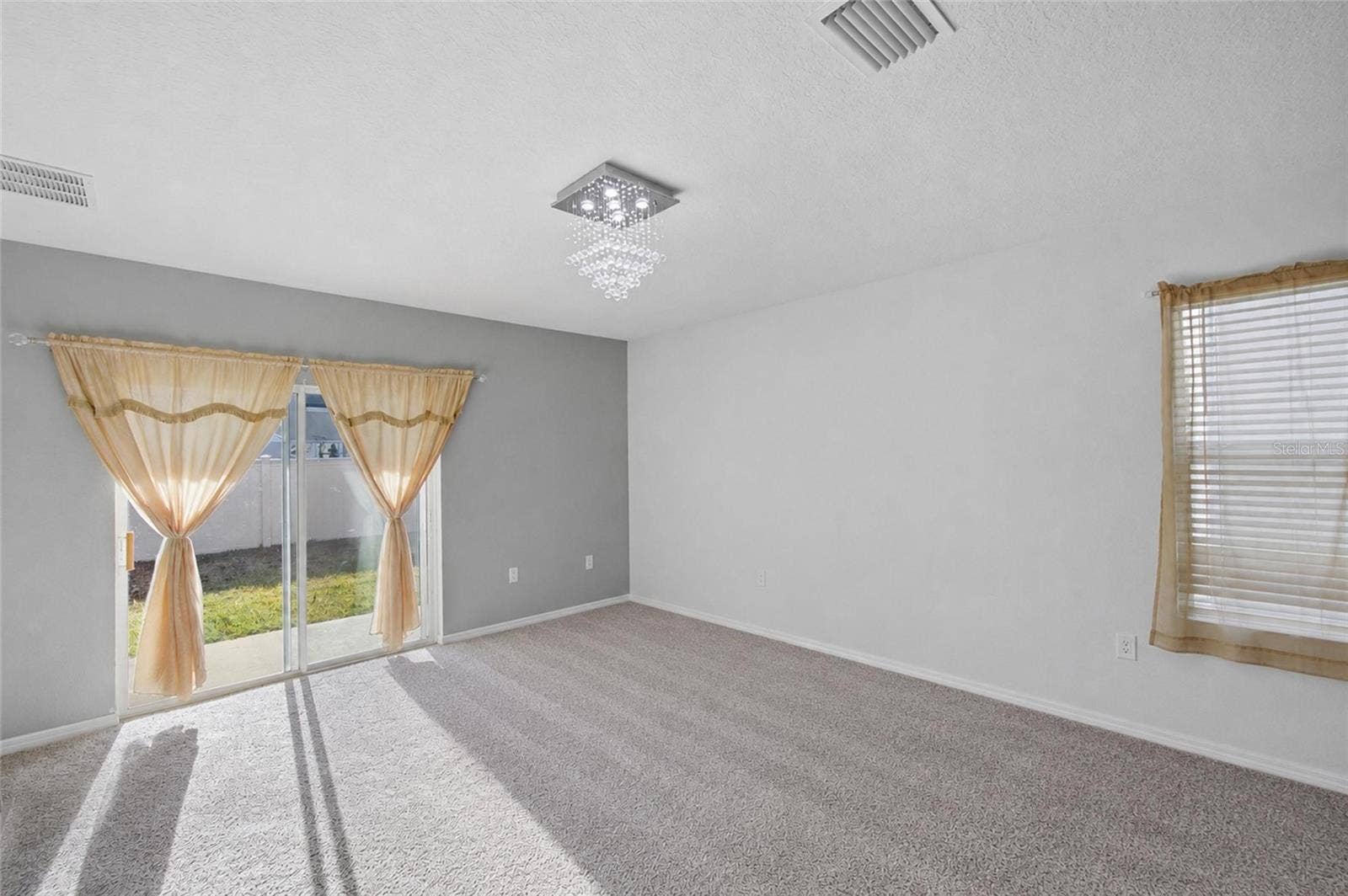 8204 PELICAN REED CIRCLE, Wesley Chapel, FL 33545