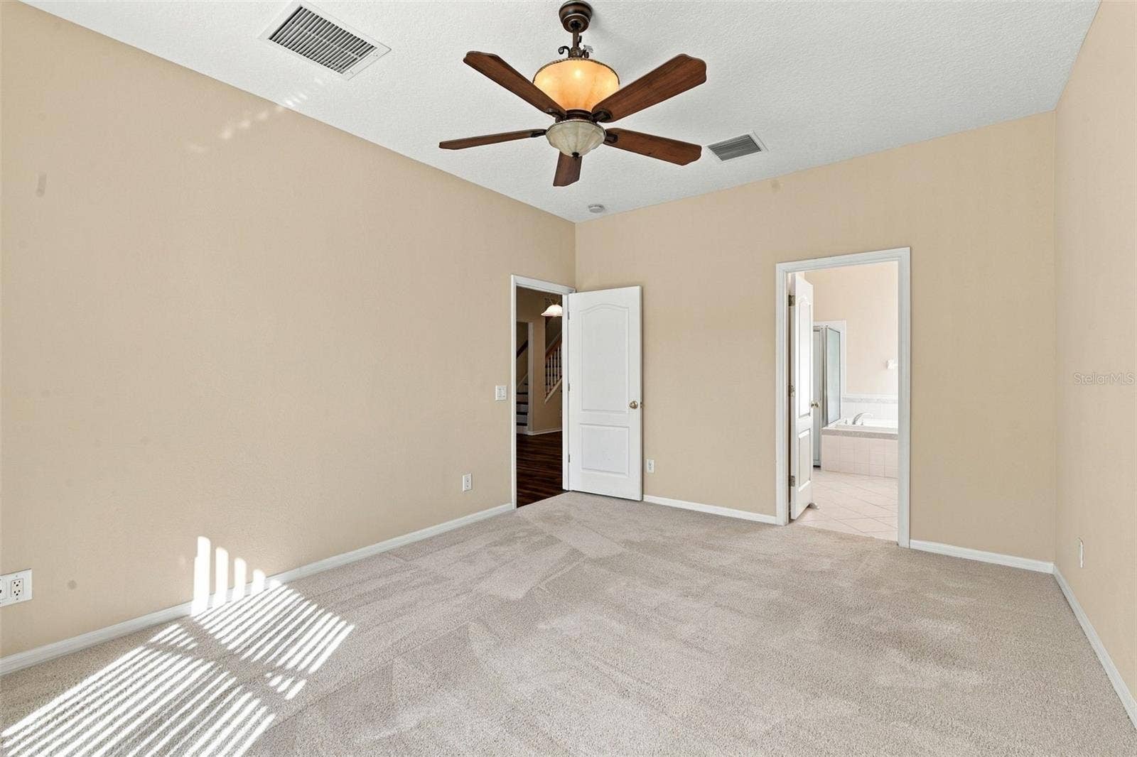 18852 NARIMORE DRIVE, Land O Lakes, FL 34638 18852 NARIMORE DRIVE, Land O Lakes, FL 34638