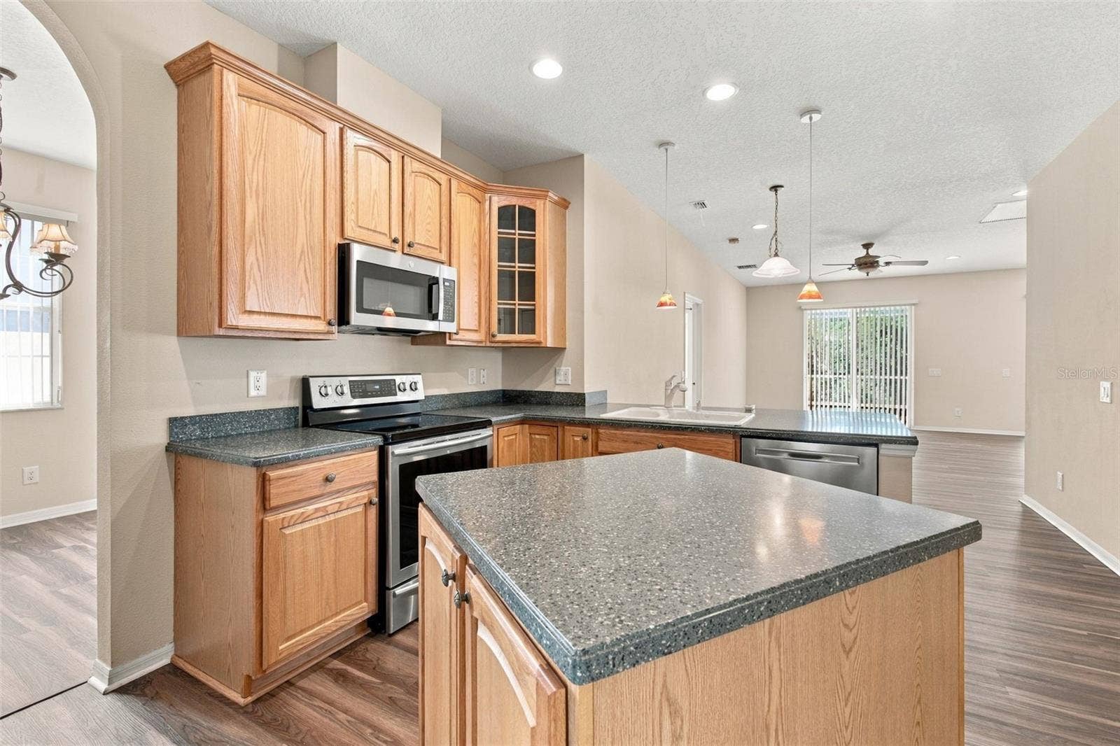 18852 NARIMORE DRIVE, Land O Lakes, FL 34638 18852 NARIMORE DRIVE, Land O Lakes, FL 34638