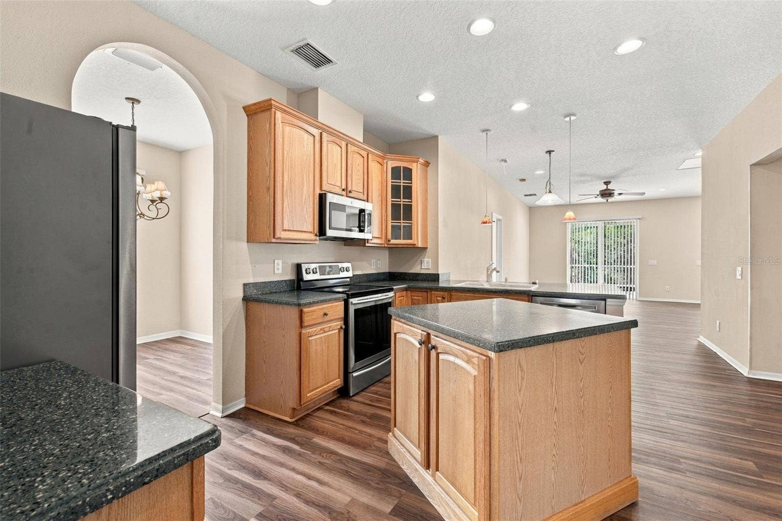 18852 NARIMORE DRIVE, Land O Lakes, FL 34638 18852 NARIMORE DRIVE, Land O Lakes, FL 34638