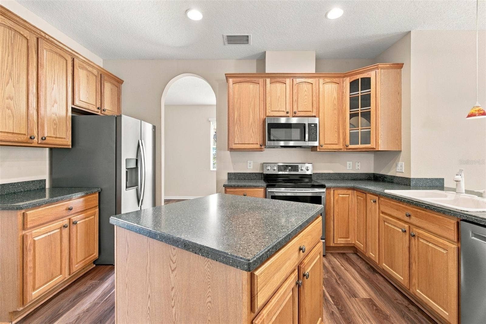 18852 NARIMORE DRIVE, Land O Lakes, FL 34638 18852 NARIMORE DRIVE, Land O Lakes, FL 34638