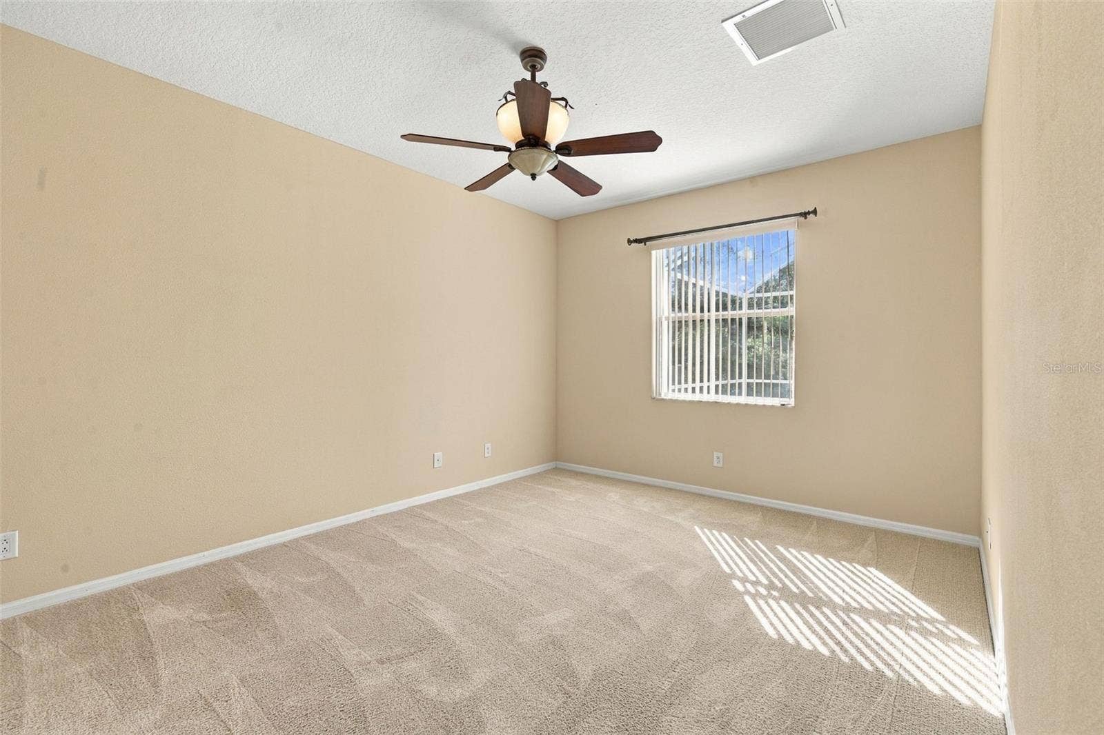 18852 NARIMORE DRIVE, Land O Lakes, FL 34638 18852 NARIMORE DRIVE, Land O Lakes, FL 34638