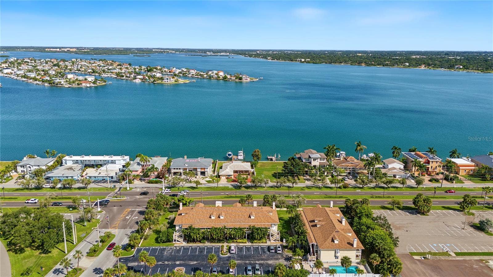 10399 PARADISE BOULEVARD, #107, Treasure Island, FL 33706 10399 PARADISE BOULEVARD, #107, Treasure Island, FL 33706