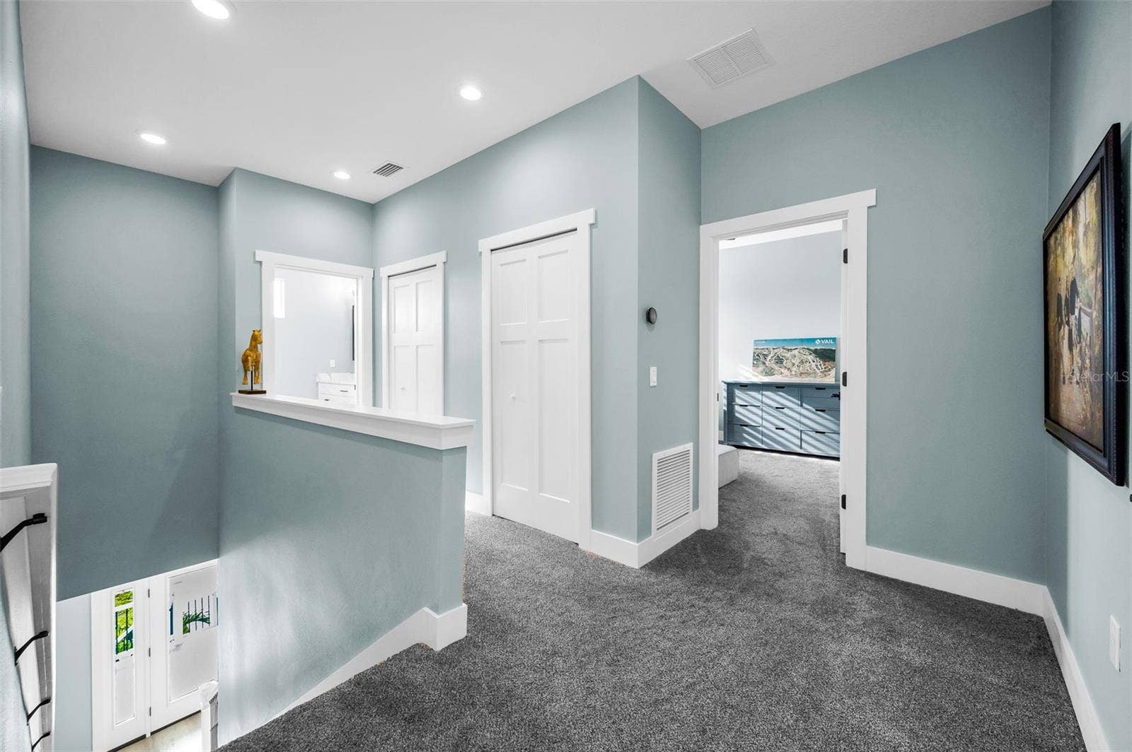 Upstairs loft/landing