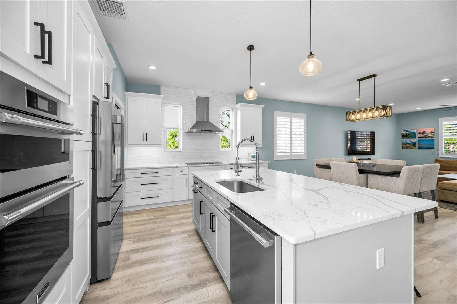 Beautiful updated kitchen