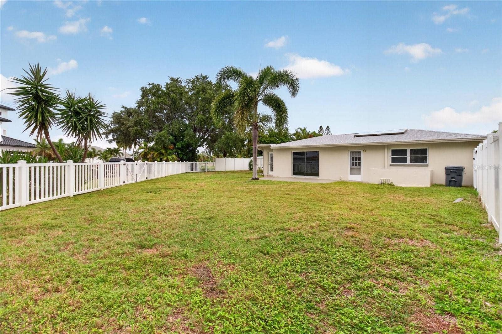 10100 PARADISE BOULEVARD, Treasure Island, FL 33706 10100 PARADISE BOULEVARD, Treasure Island, FL 33706