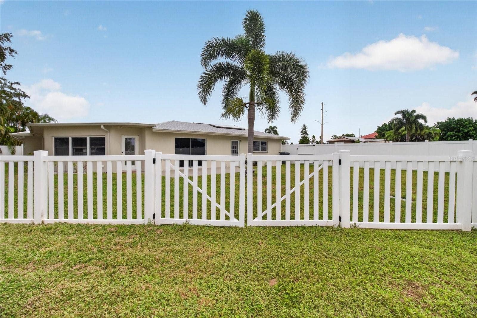 10100 PARADISE BOULEVARD, Treasure Island, FL 33706 10100 PARADISE BOULEVARD, Treasure Island, FL 33706