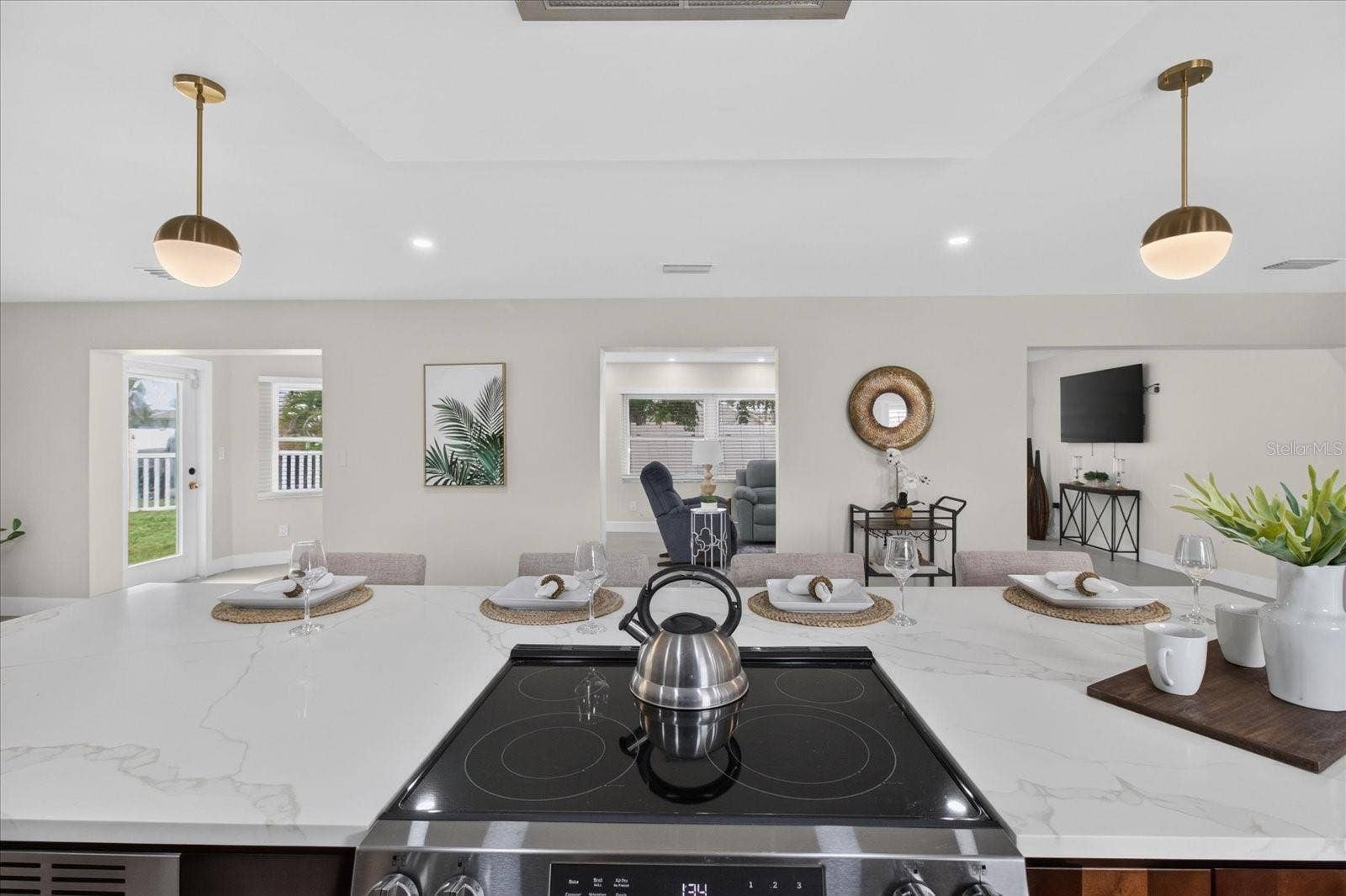 10100 PARADISE BOULEVARD, Treasure Island, FL 33706 10100 PARADISE BOULEVARD, Treasure Island, FL 33706