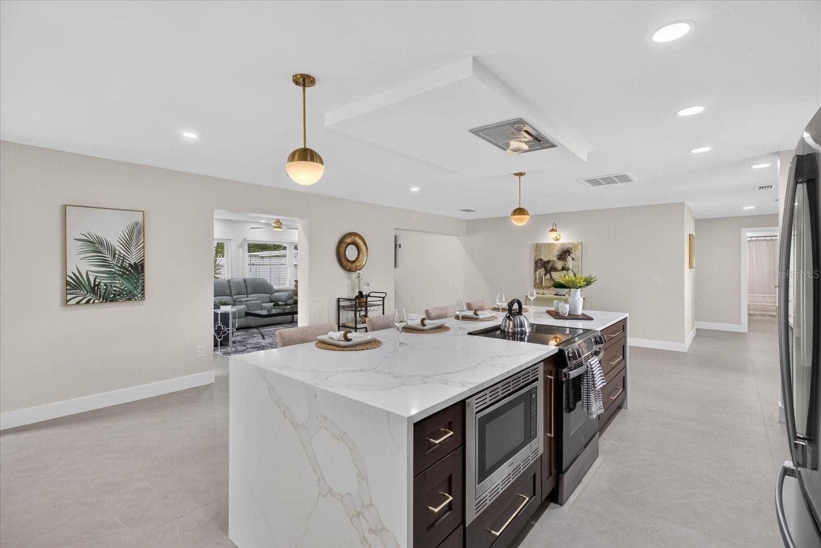 10100 PARADISE BOULEVARD, Treasure Island, FL 33706 10100 PARADISE BOULEVARD, Treasure Island, FL 33706