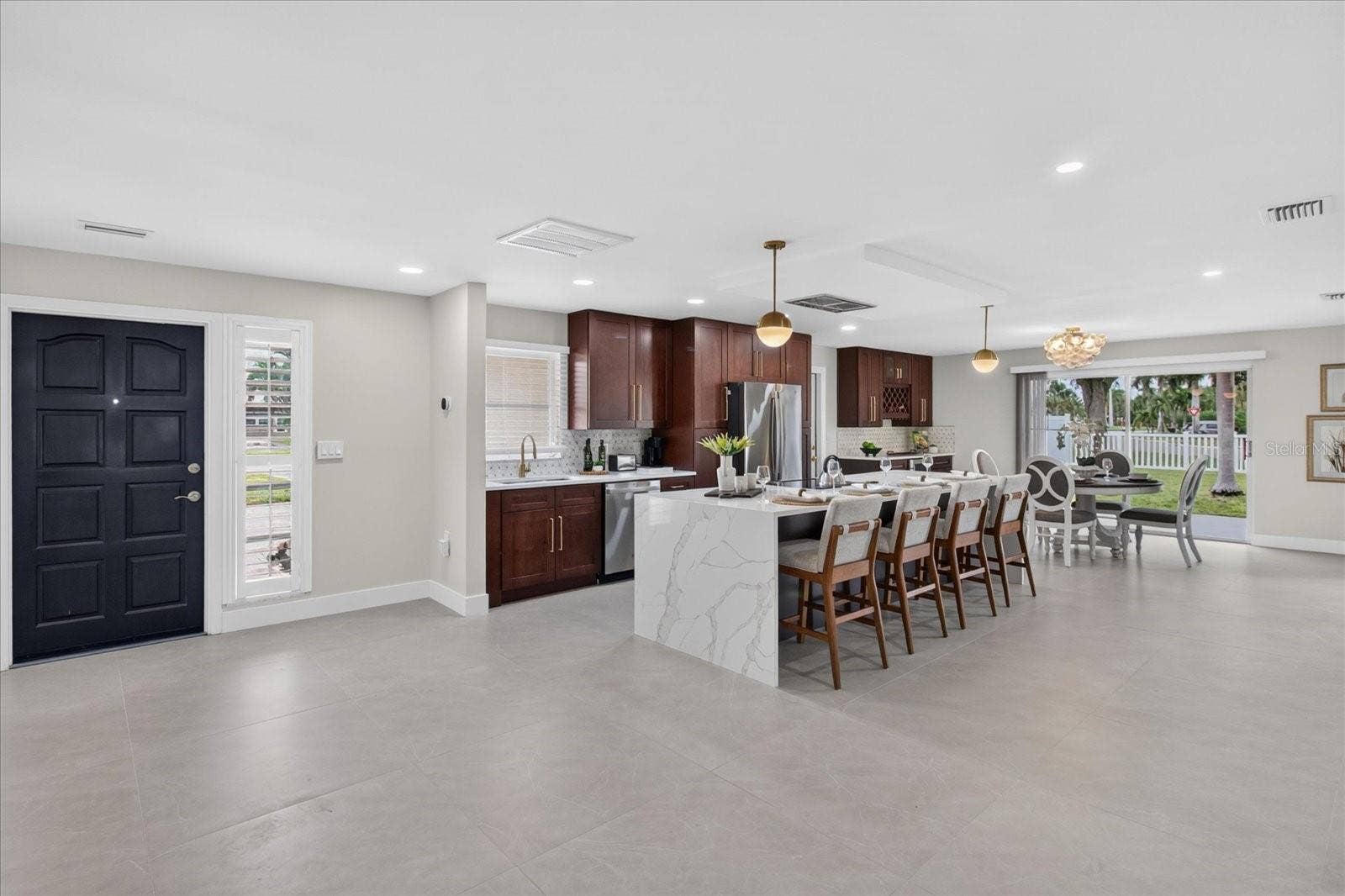 10100 PARADISE BOULEVARD, Treasure Island, FL 33706 10100 PARADISE BOULEVARD, Treasure Island, FL 33706