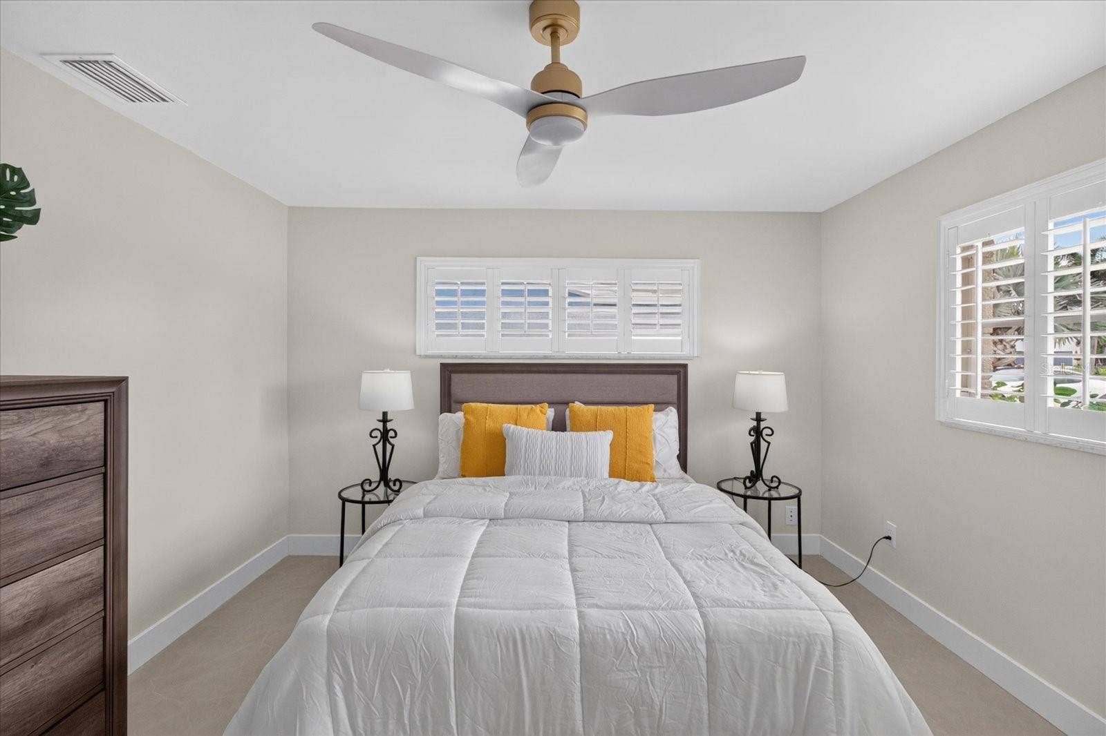 10100 PARADISE BOULEVARD, Treasure Island, FL 33706 10100 PARADISE BOULEVARD, Treasure Island, FL 33706