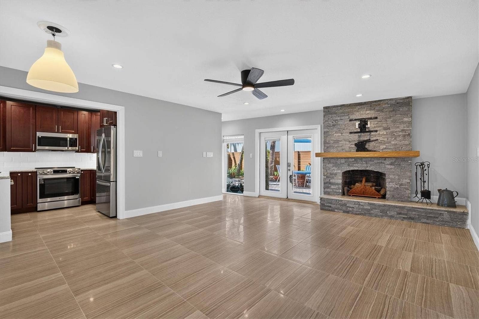 2802 PASS A GRILLE WAY, #2, St Petersburg, FL 33706 2802 PASS A GRILLE WAY, #2, St Petersburg, FL 33706