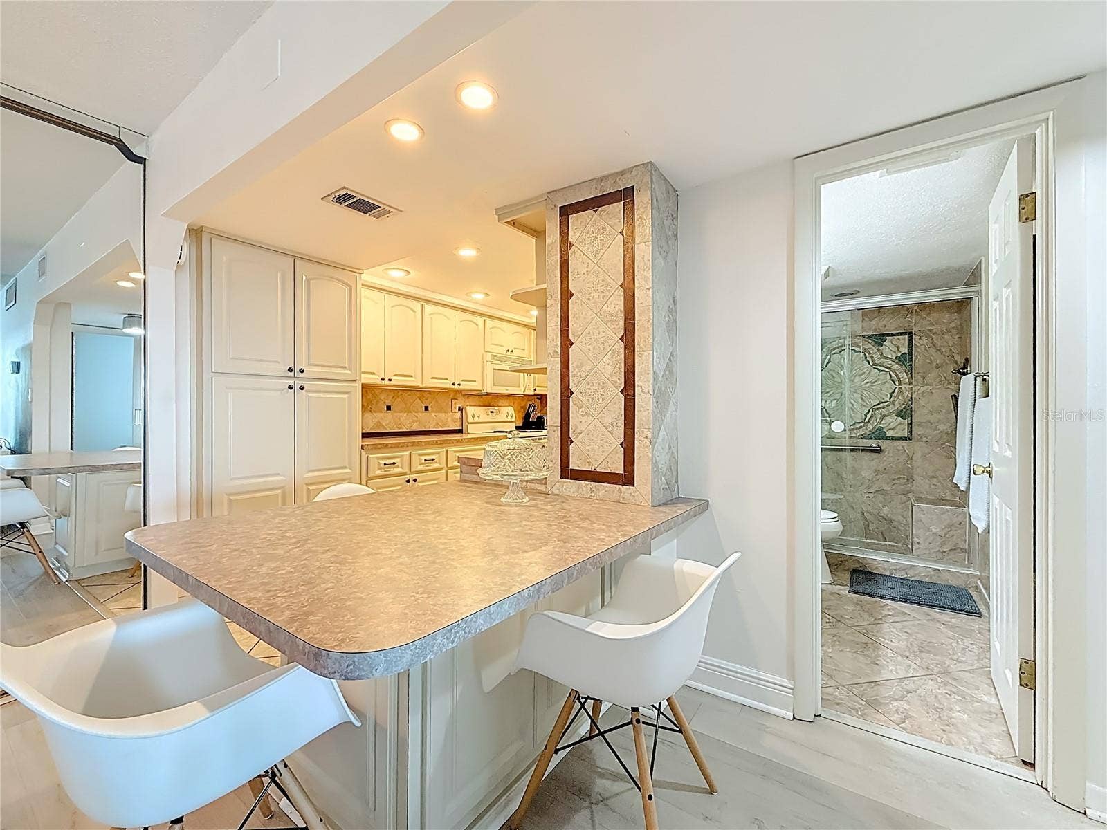 400 64TH AVENUE, #1204, St Pete Beach, FL 33706 400 64TH AVENUE, #1204, St Pete Beach, FL 33706