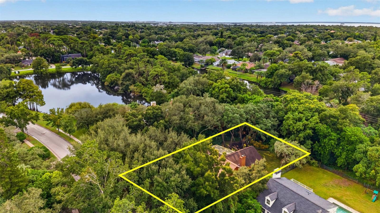 3300 MEADOW VIEW LANE, Palm Harbor, FL 34683