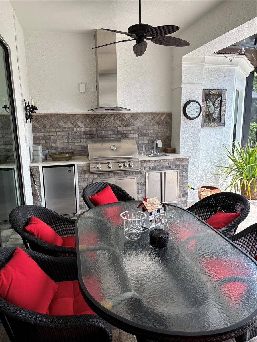 1366 VIA VERDI DRIVE, Palm Harbor, FL 34683 1366 VIA VERDI DRIVE, Palm Harbor, FL 34683