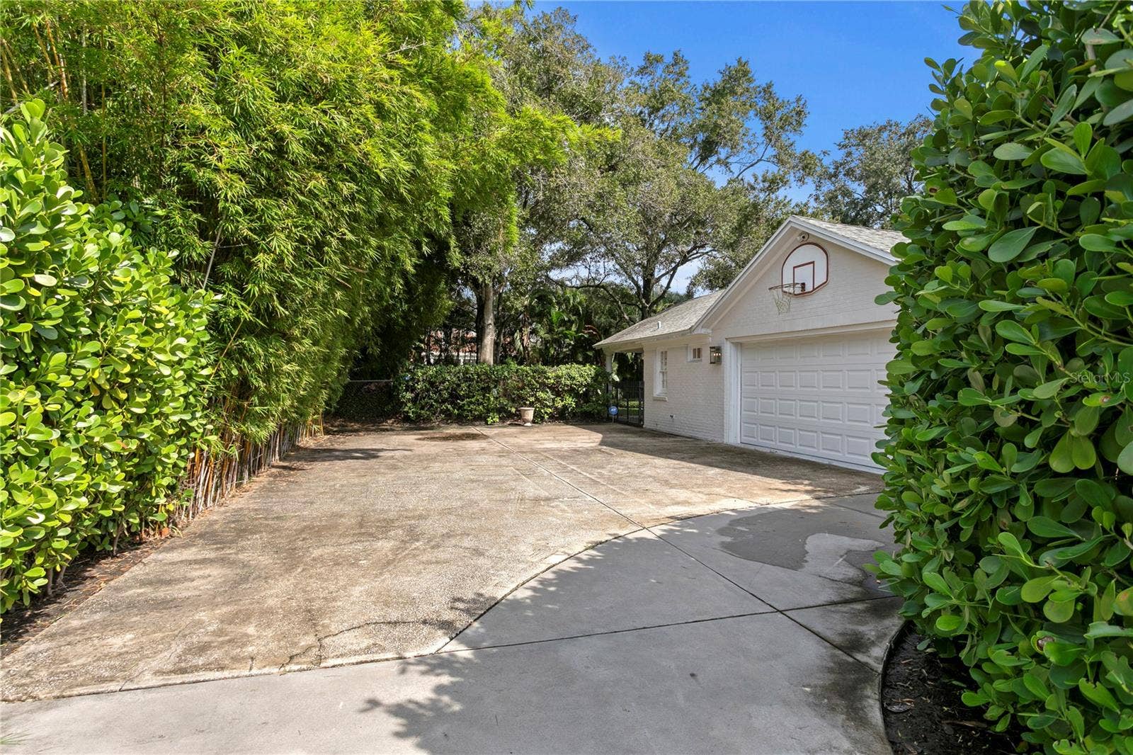 3209 W PARKLAND BOULEVARD, Tampa, FL 33609 3209 W PARKLAND BOULEVARD, Tampa, FL 33609