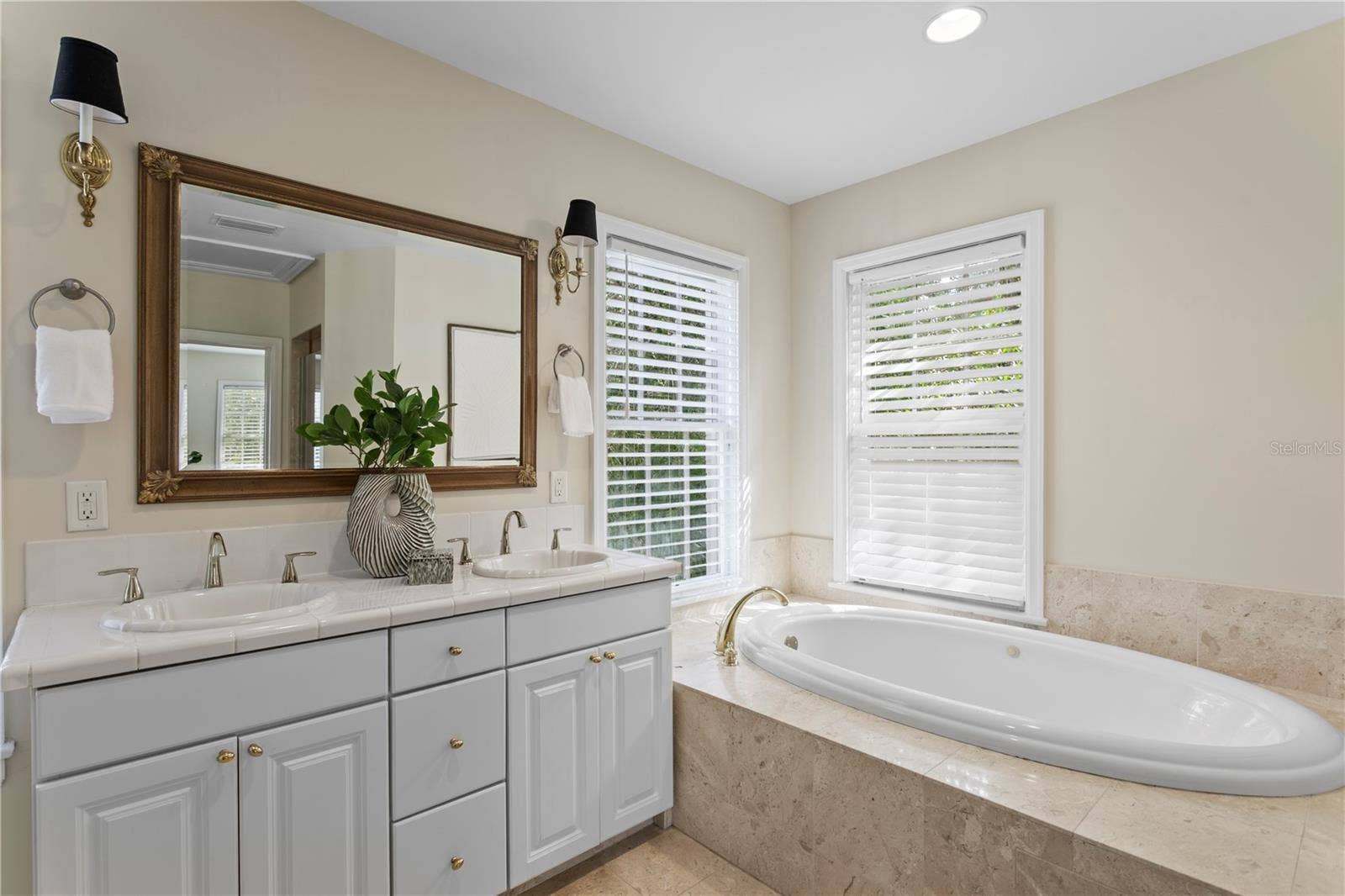 3209 W PARKLAND BOULEVARD, Tampa, FL 33609 3209 W PARKLAND BOULEVARD, Tampa, FL 33609