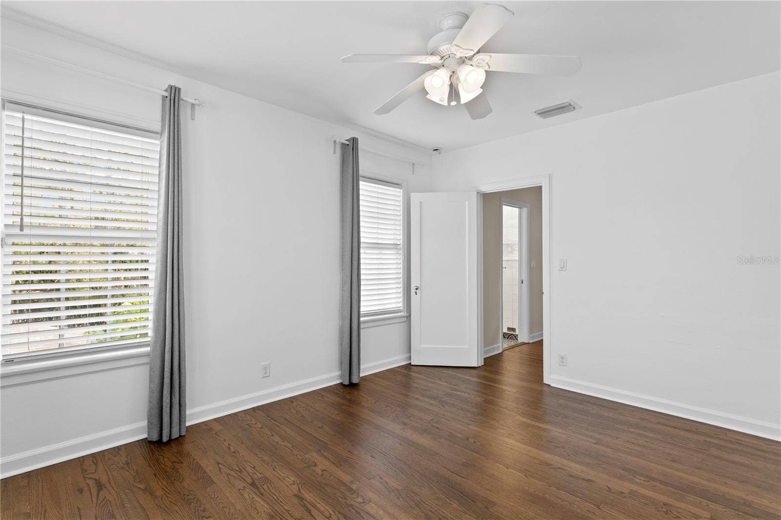 3209 W PARKLAND BOULEVARD, Tampa, FL 33609 3209 W PARKLAND BOULEVARD, Tampa, FL 33609