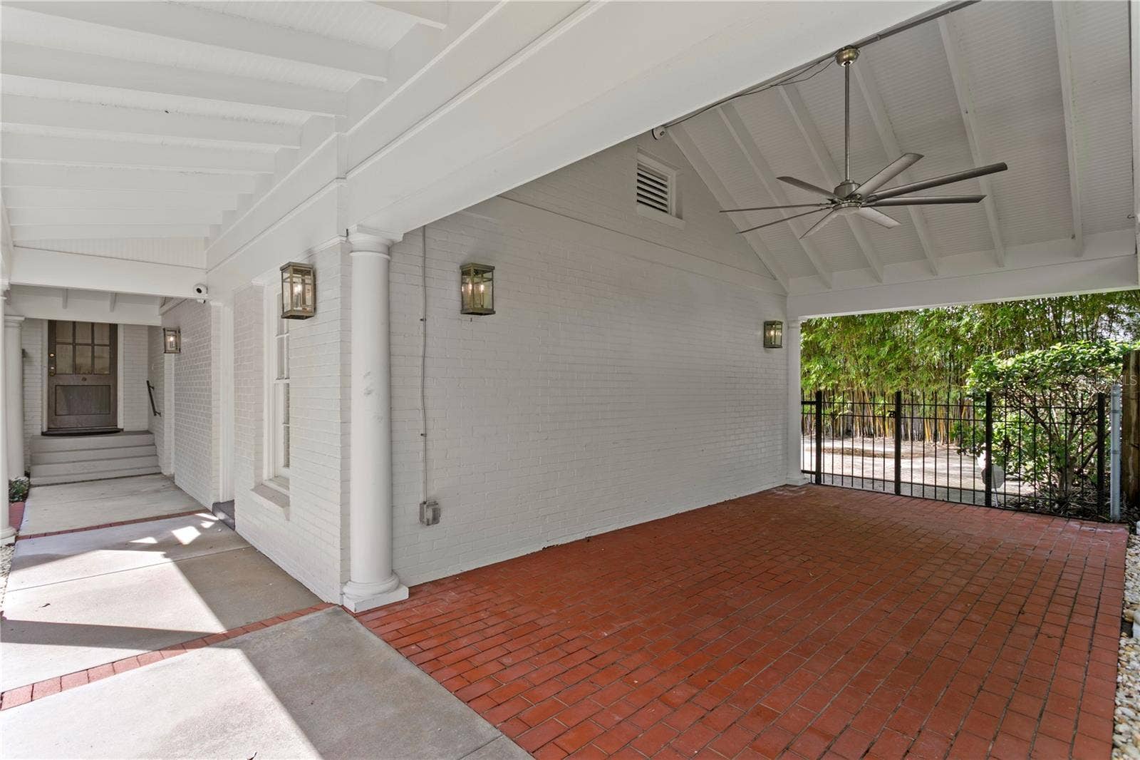 3209 W PARKLAND BOULEVARD, Tampa, FL 33609 3209 W PARKLAND BOULEVARD, Tampa, FL 33609