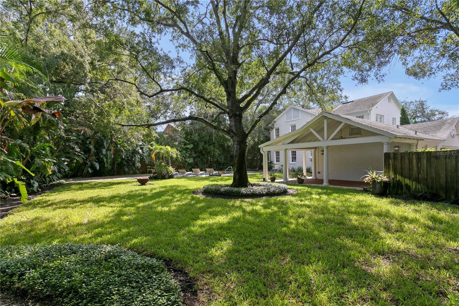3209 W PARKLAND BOULEVARD, Tampa, FL 33609 3209 W PARKLAND BOULEVARD, Tampa, FL 33609