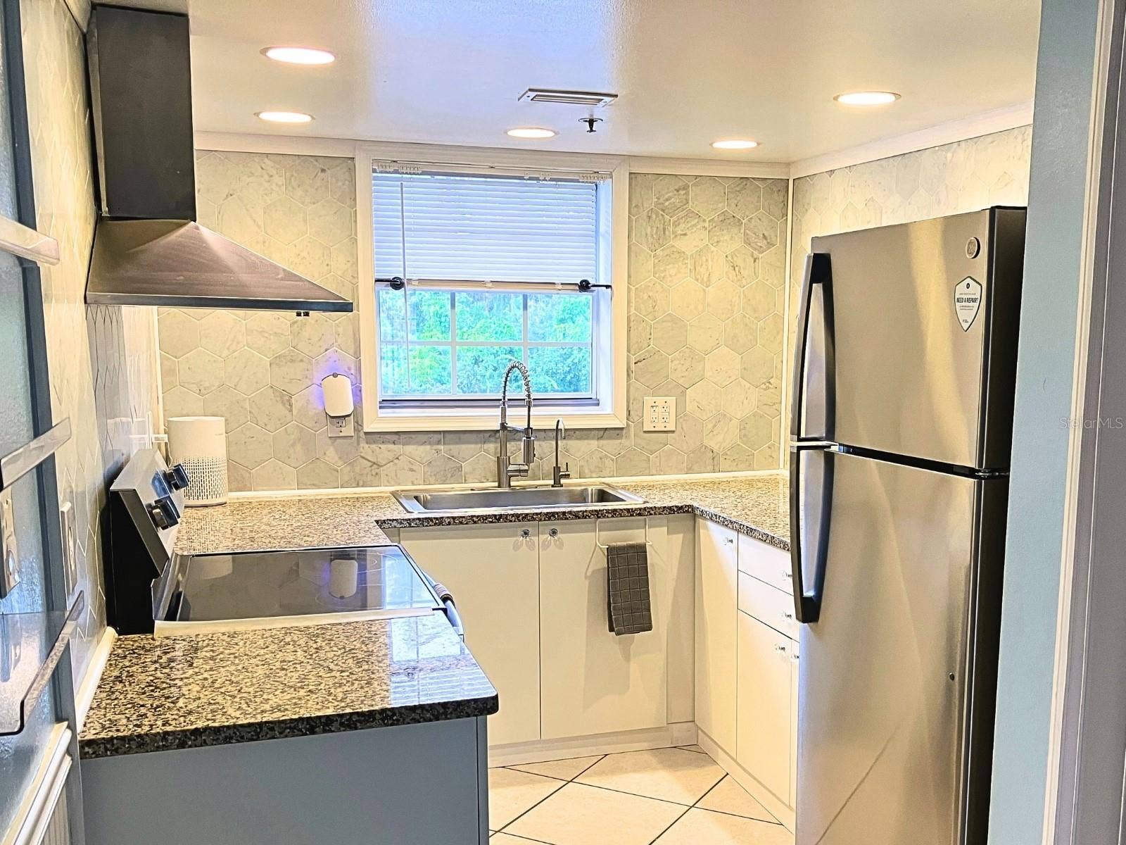 2164 VISTA DEL SOL CIRCLE, #523, Lutz, FL 33558 2164 VISTA DEL SOL CIRCLE, #523, Lutz, FL 33558