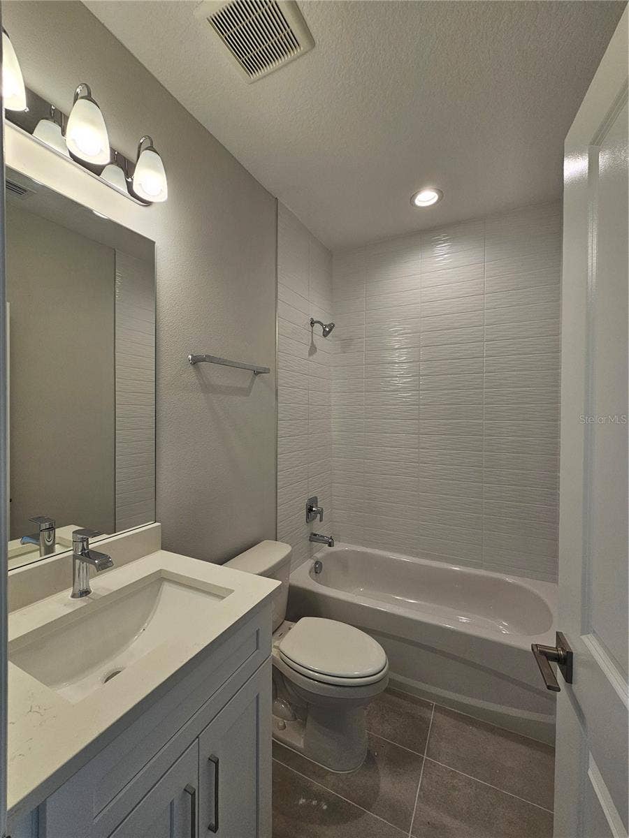 7725 93RD STREET N, Seminole, FL 33777 7725 93RD STREET N, Seminole, FL 33777