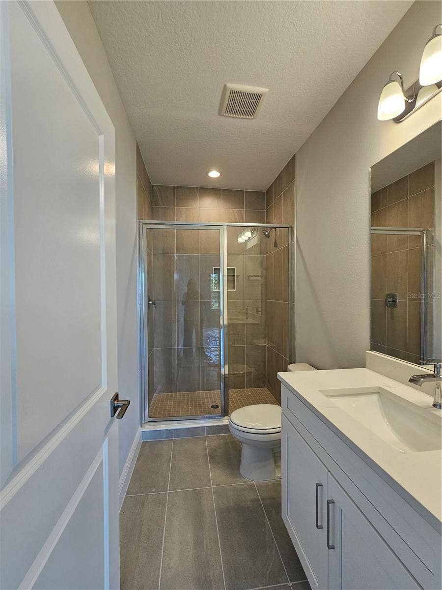 7725 93RD STREET N, Seminole, FL 33777 7725 93RD STREET N, Seminole, FL 33777