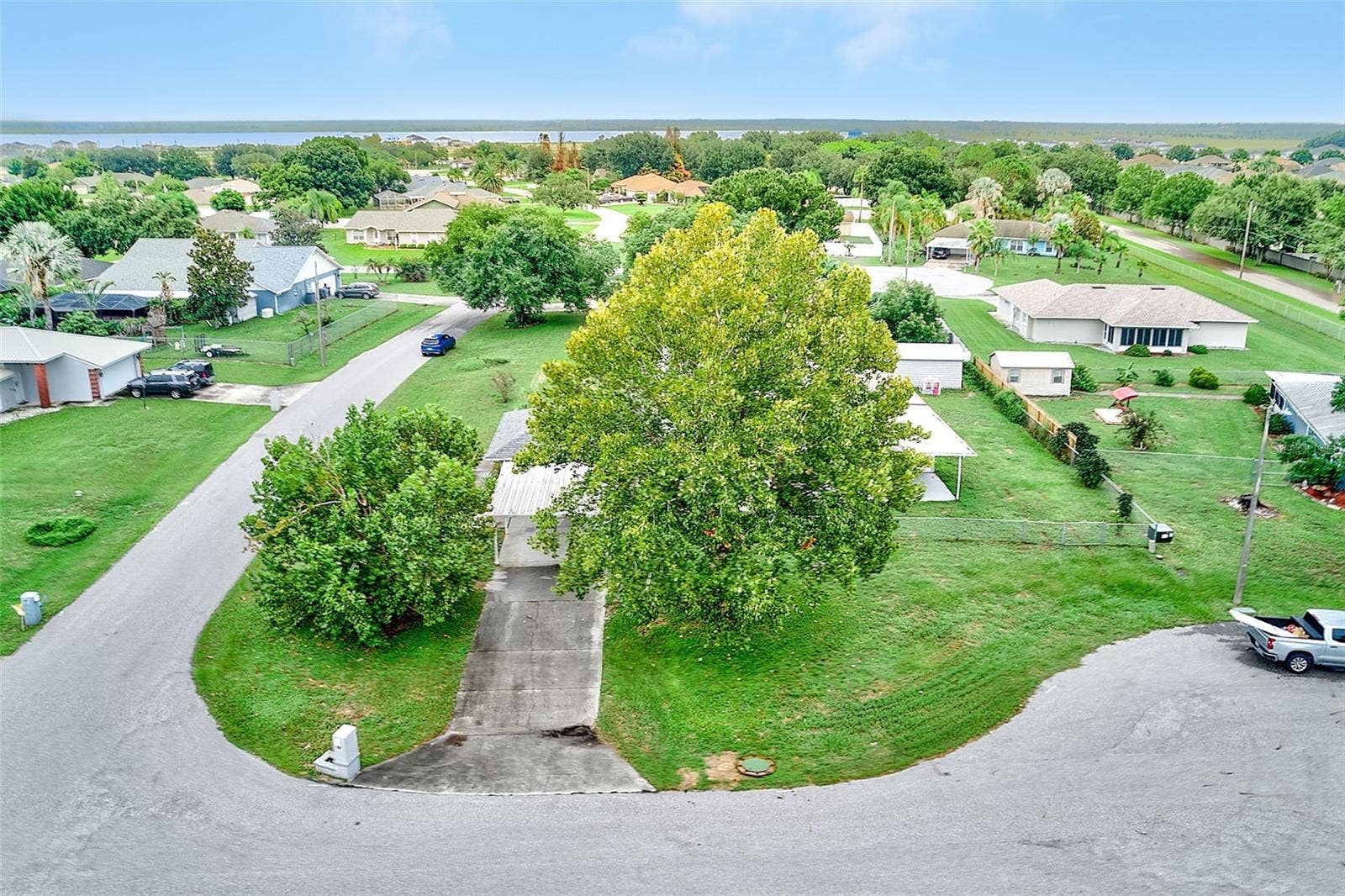 209 WHITE CLIFF BOULEVARD, Auburndale, FL 33823 209 WHITE CLIFF BOULEVARD, Auburndale, FL 33823